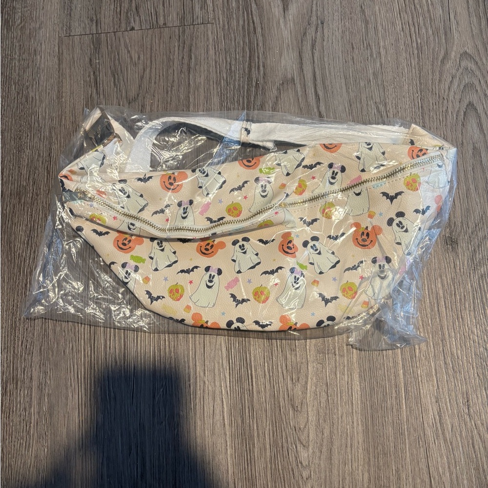 NEW Disney Halloween Large Fanny Pack
